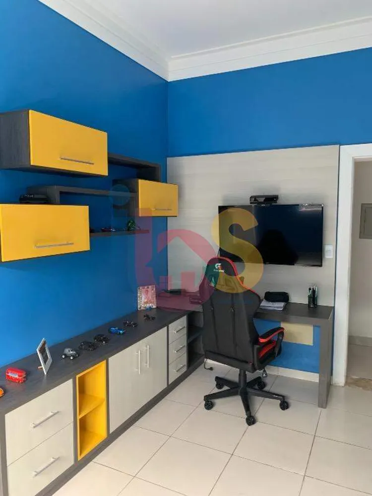 Casa, 3 quartos, 215 m² - Foto 4