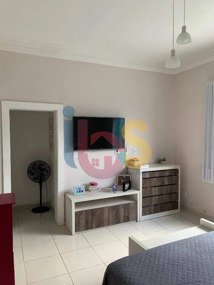 Casa, 3 quartos, 215 m² - Foto 2