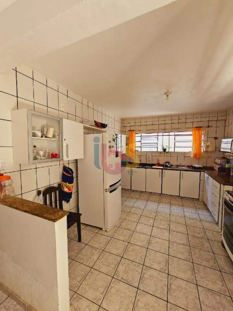 Casa, 4 quartos, 280 m² - Foto 8