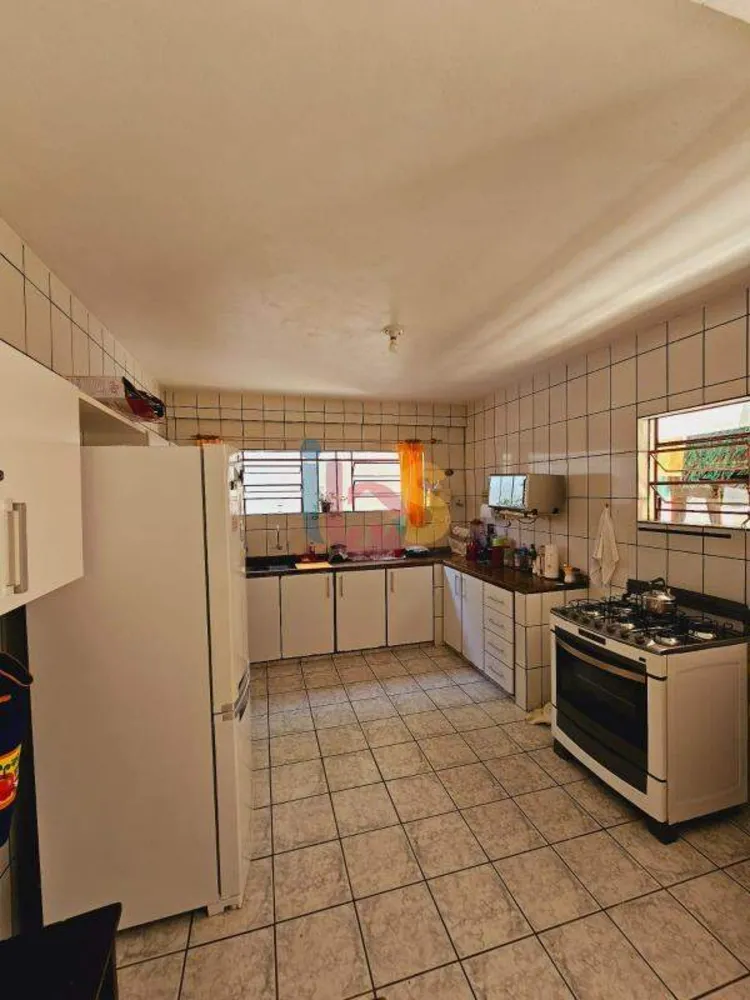 Casa, 4 quartos, 280 m² - Foto 9