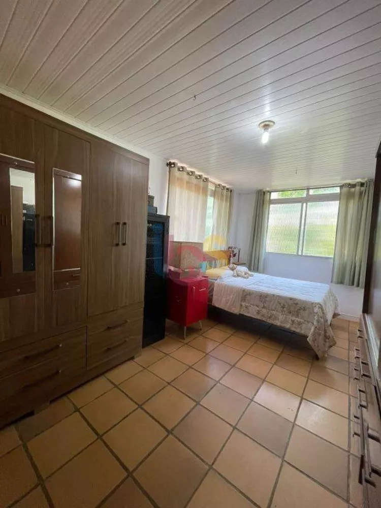 Casa à venda com 2 quartos, 300m² - Foto 17