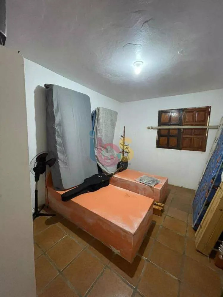 Casa à venda com 2 quartos, 300m² - Foto 14