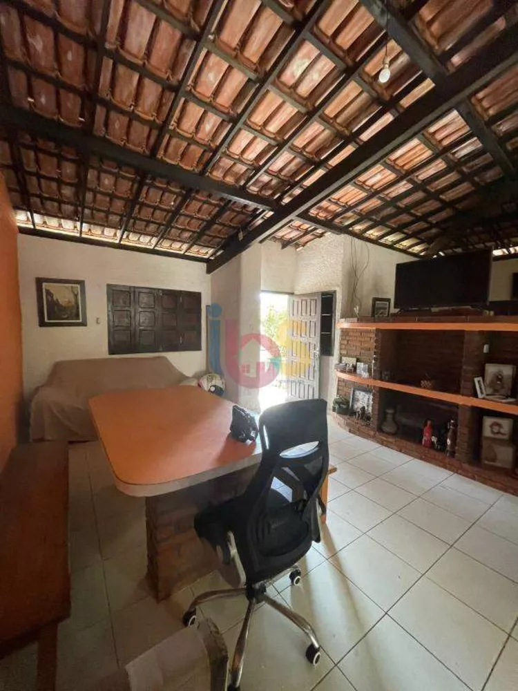 Casa à venda com 2 quartos, 300m² - Foto 7