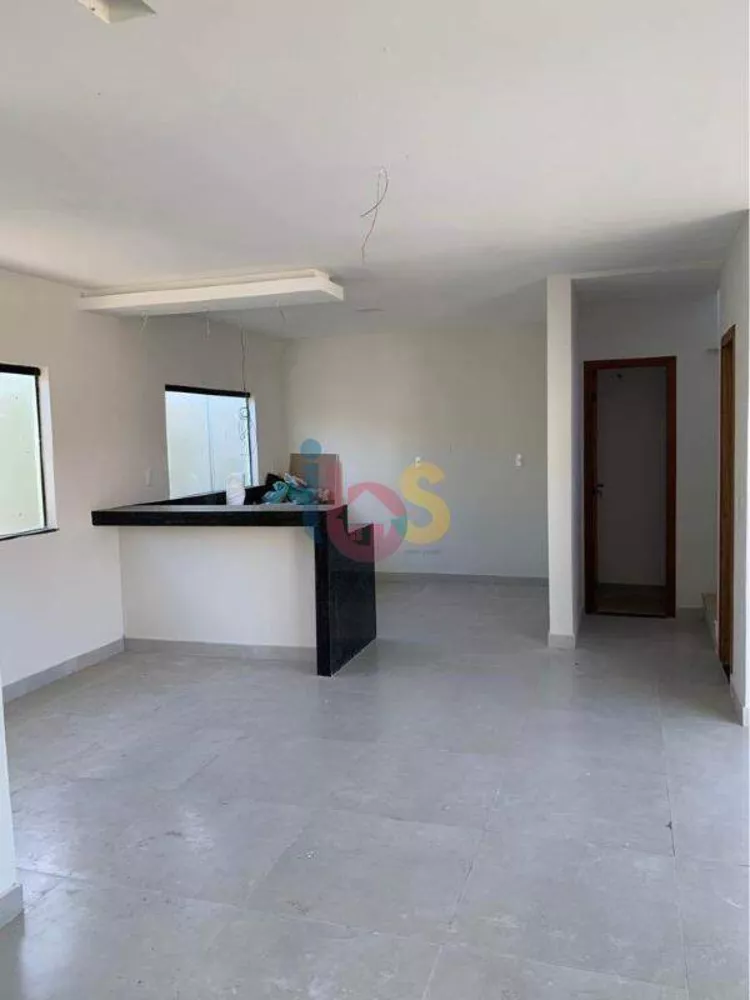 Casa à venda com 3 quartos, 118m² - Foto 4