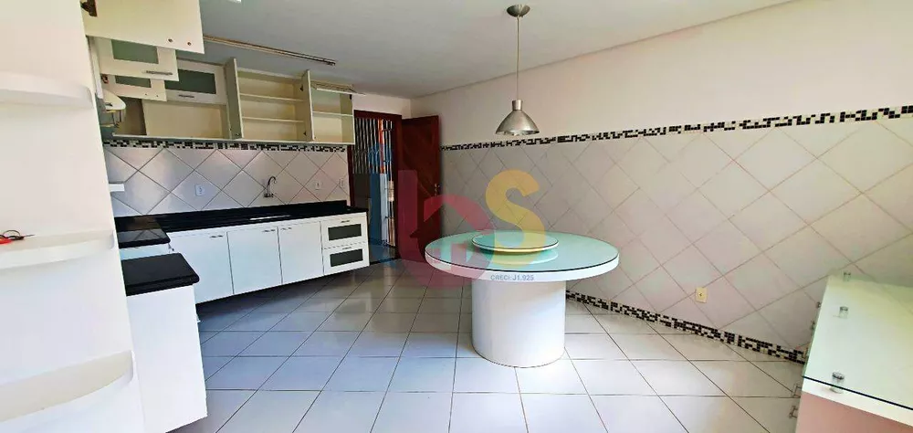 Casa à venda com 3 quartos, 141m² - Foto 3