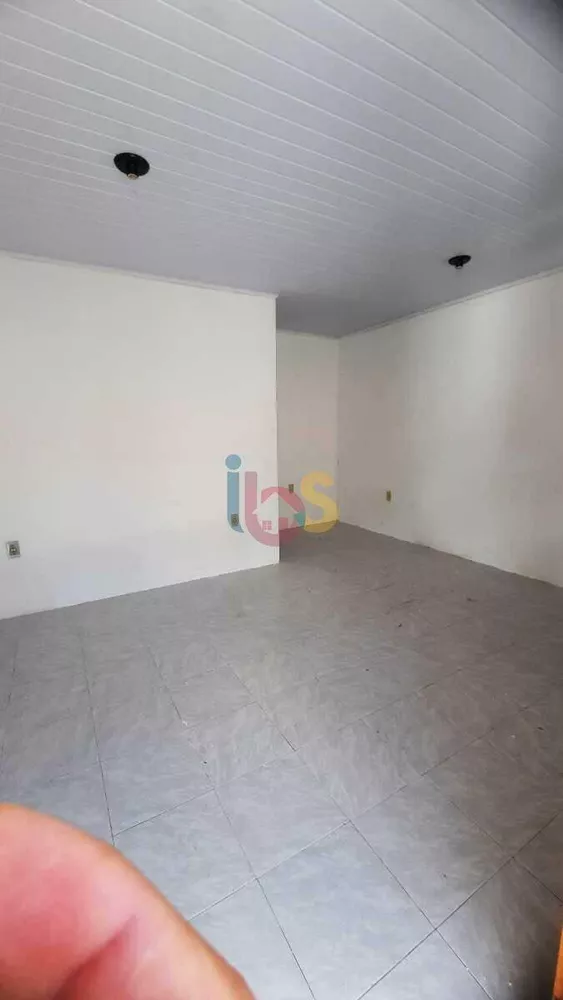 Casa à venda com 3 quartos, 180m² - Foto 4