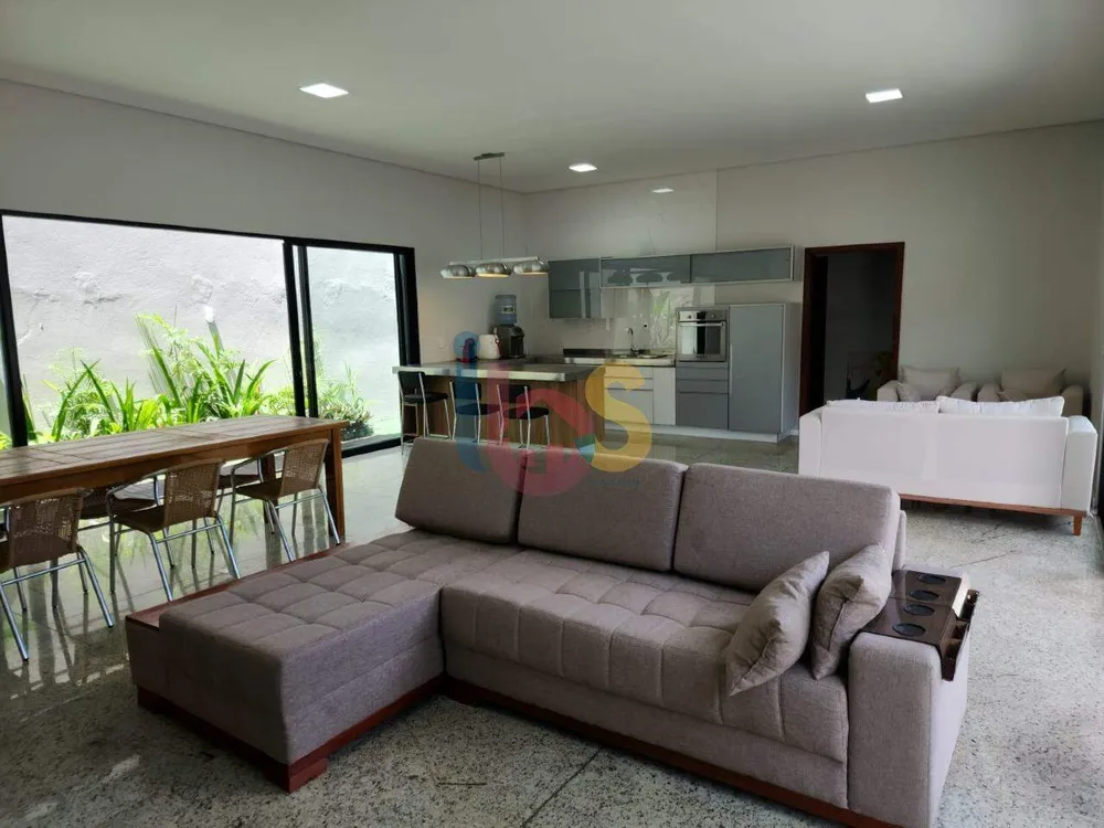 Casa, 3 quartos, 200 m² - Foto 1