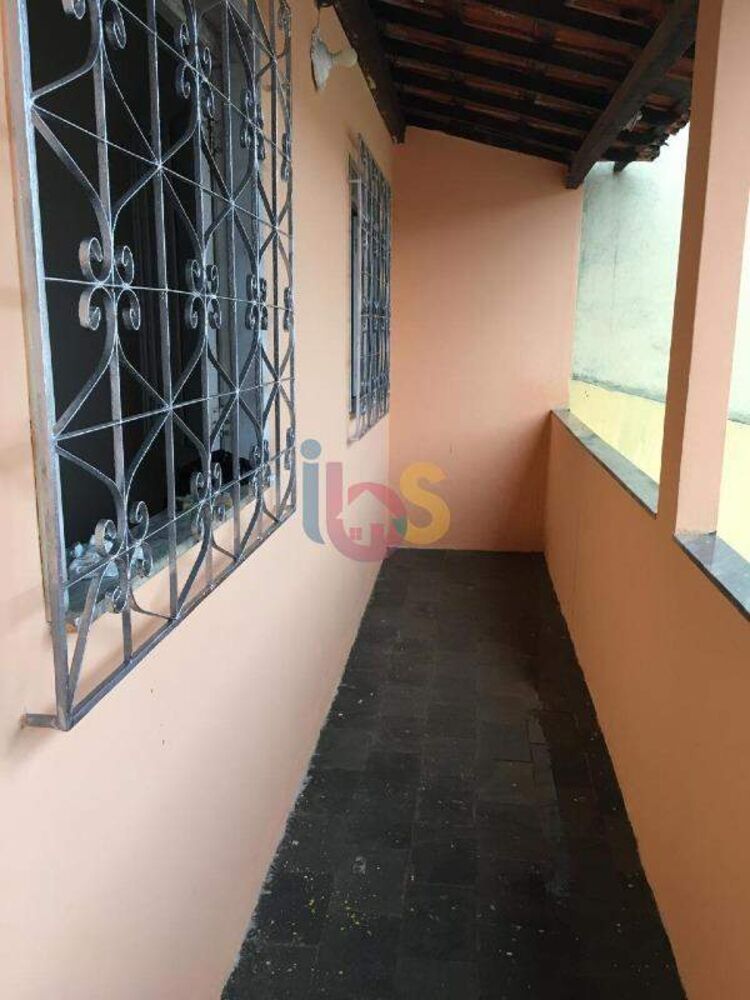 Casa à venda com 2 quartos, 105m² - Foto 4