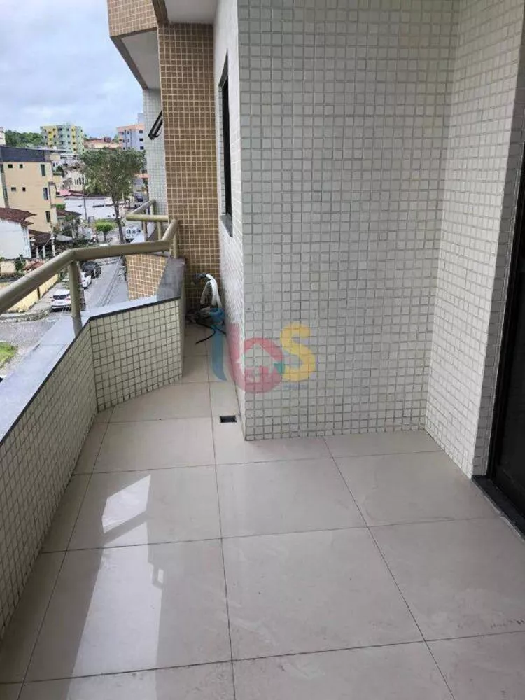 Apartamento à venda com 3 quartos, 193m² - Foto 1