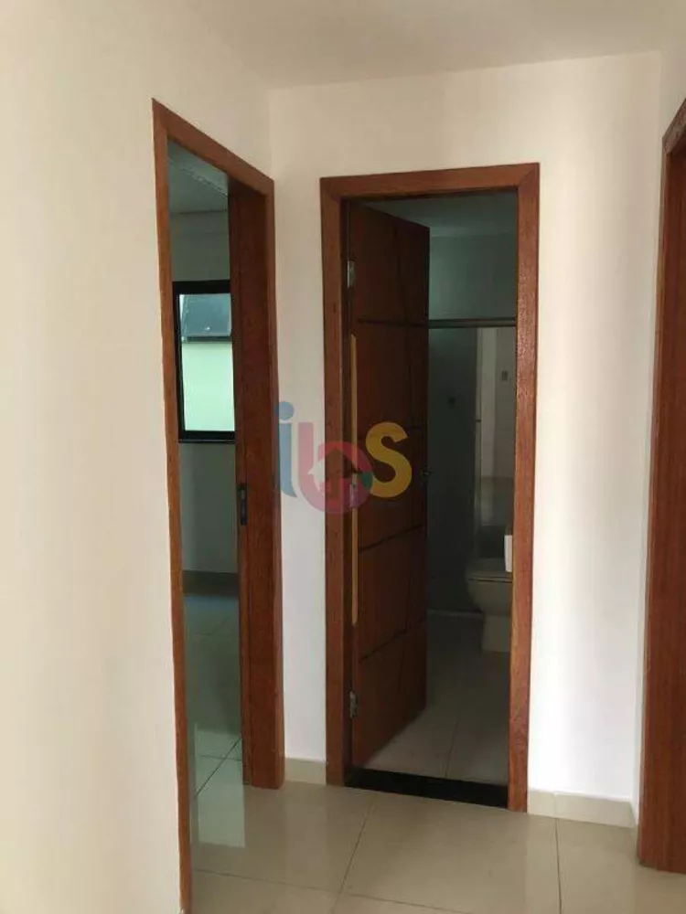 Apartamento à venda com 3 quartos, 193m² - Foto 4