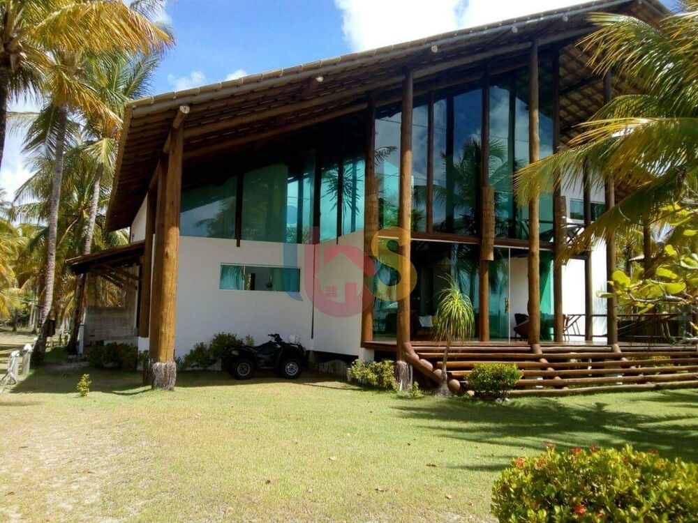 Casa à venda com 4 quartos, 260m² - Foto 1
