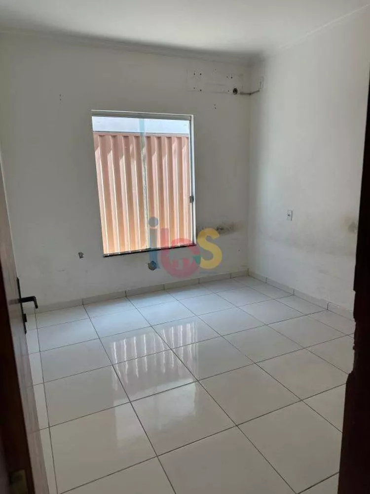 Casa à venda com 2 quartos, 55m² - Foto 2