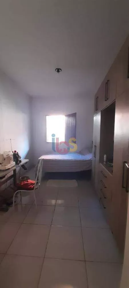 Casa à venda com 5 quartos, 151m² - Foto 3