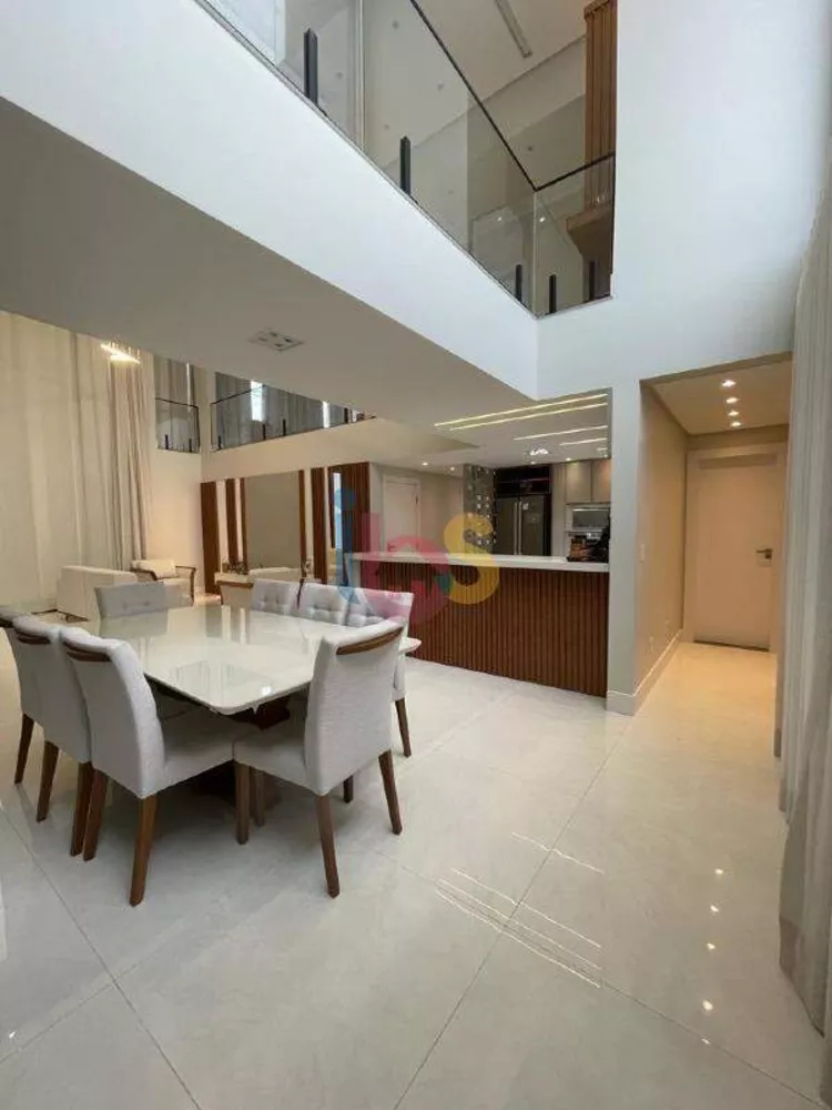 Casa à venda com 3 quartos, 600m² - Foto 3