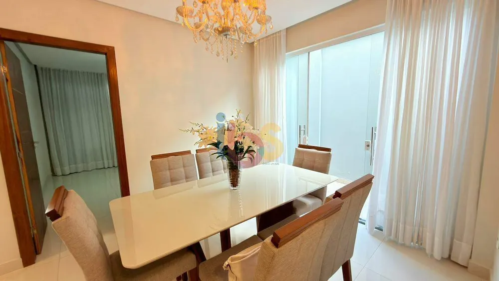 Casa, 4 quartos, 269 m² - Foto 2