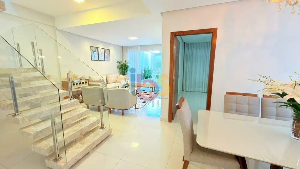 Casa, 4 quartos, 269 m² - Foto 1