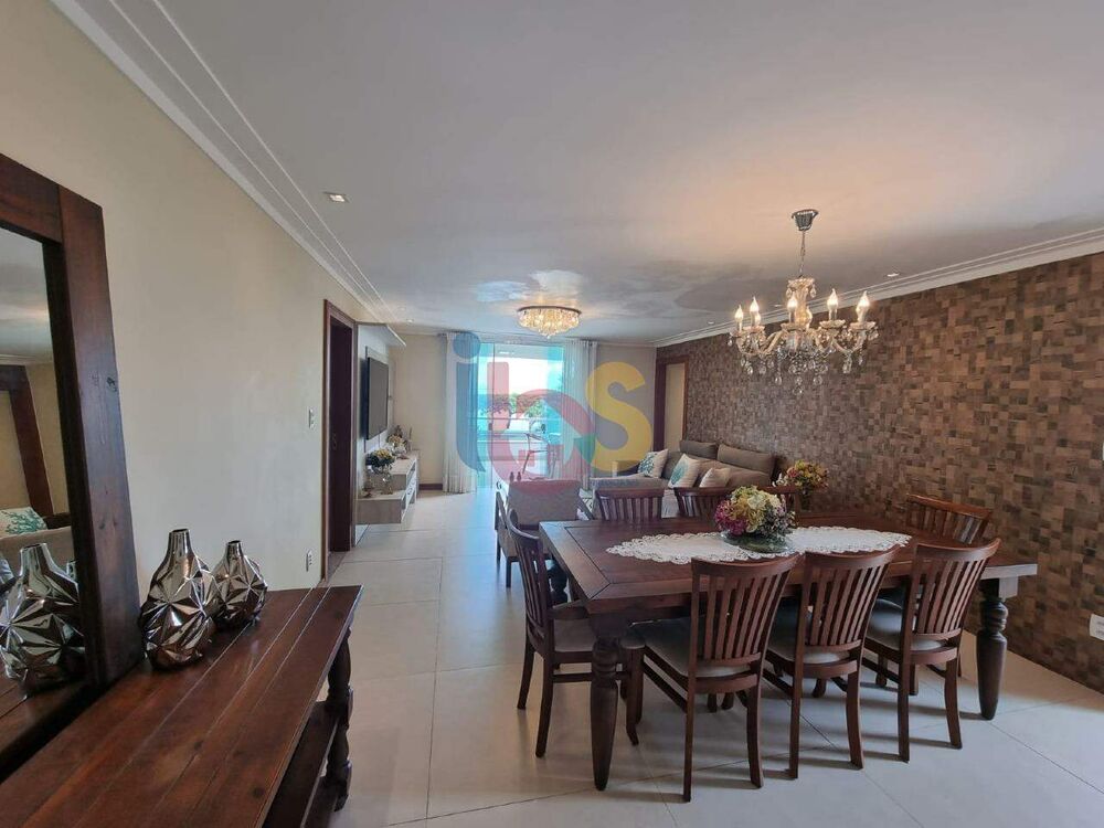 Casa, 7 quartos, 260 m² - Foto 2