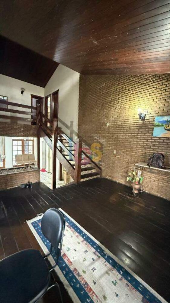 Casa à venda com 4 quartos, 364m² - Foto 9