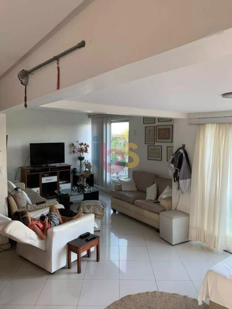 Apartamento à venda com 4 quartos, 256m² - Foto 2