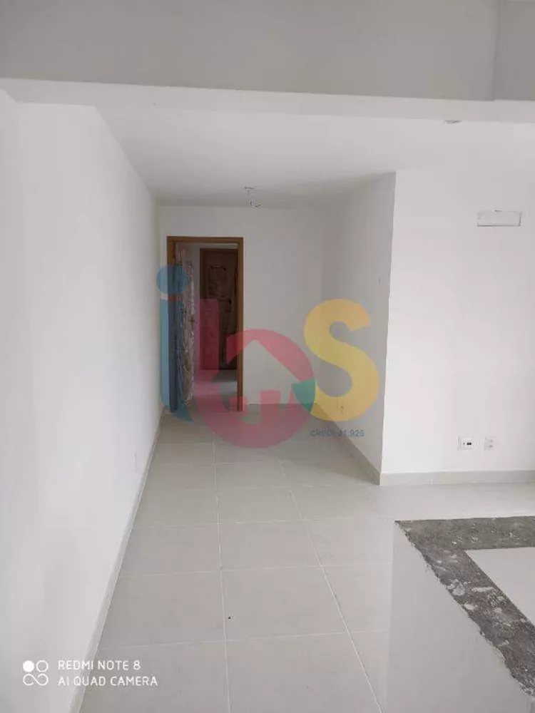 Apartamento à venda com 2 quartos, 68m² - Foto 4