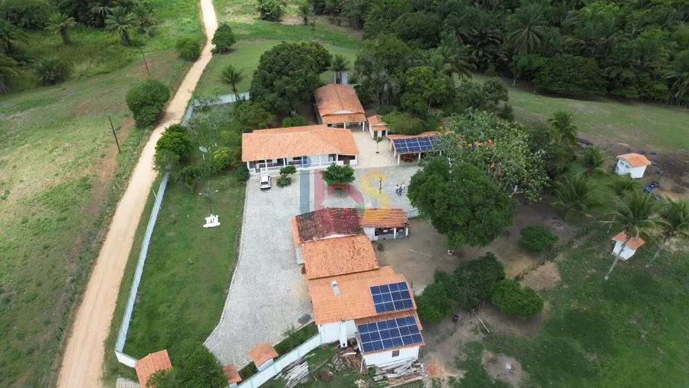 Fazenda à venda com 3 quartos, 2370000m² - Foto 2