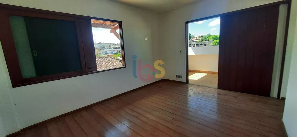 Casa à venda com 6 quartos, 800m² - Foto 6