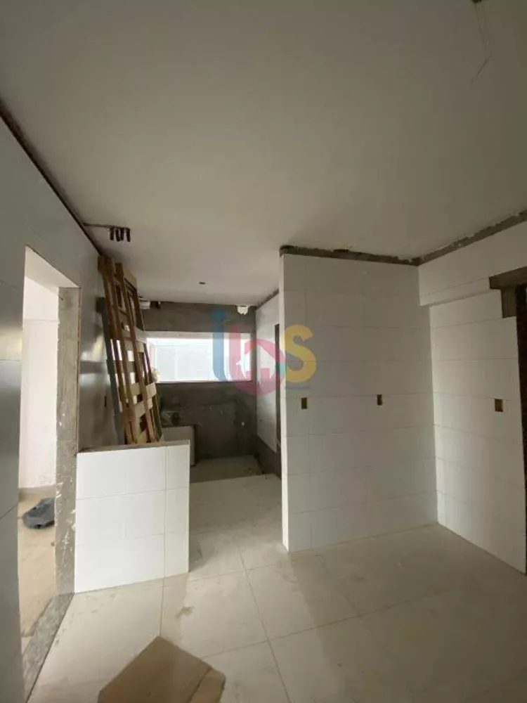 Apartamento à venda com 3 quartos, 141m² - Foto 9