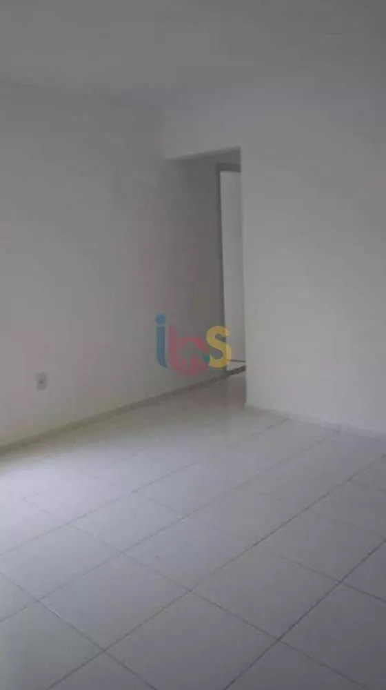 Apartamento à venda com 2 quartos, 70m² - Foto 2