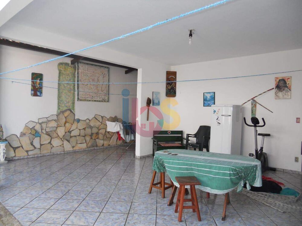 Casa, 4 quartos, 222 m² - Foto 2