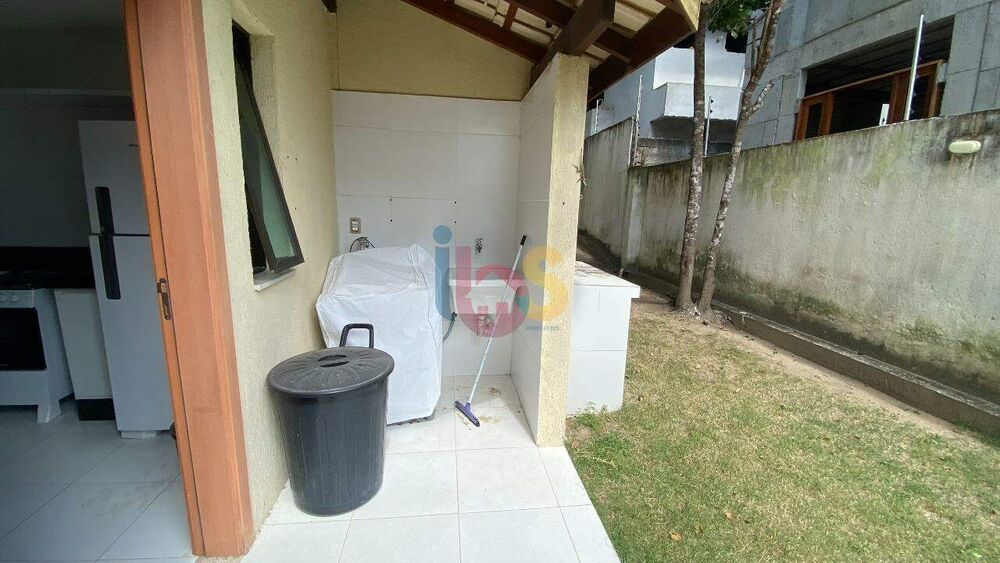Casa à venda com 4 quartos, 140m² - Foto 18