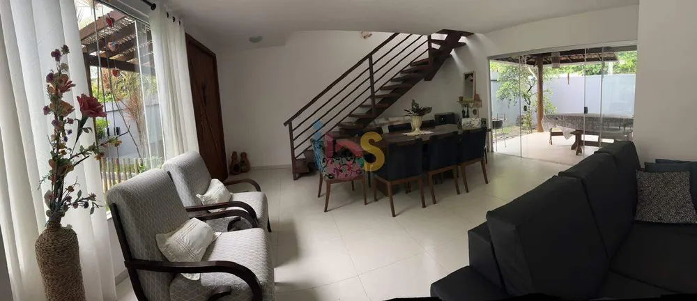 Casa, 3 quartos, 146 m² - Foto 1