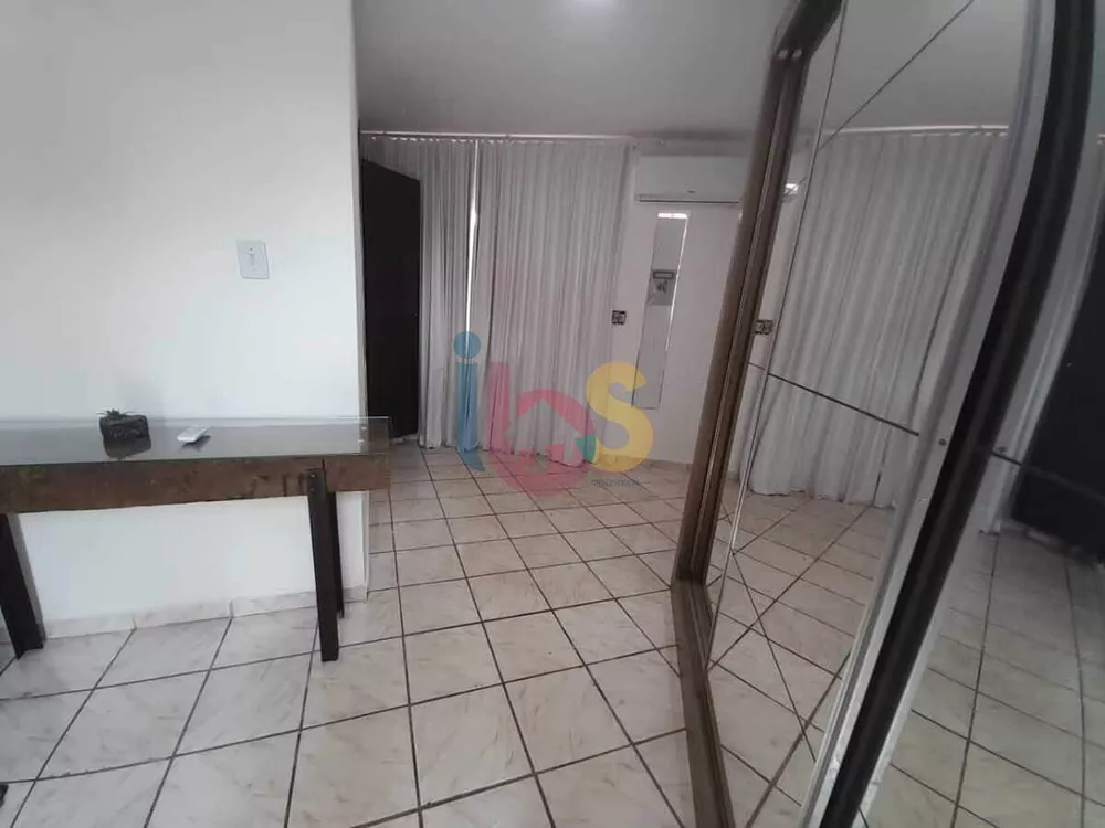 Casa à venda com 2 quartos, 150m² - Foto 1