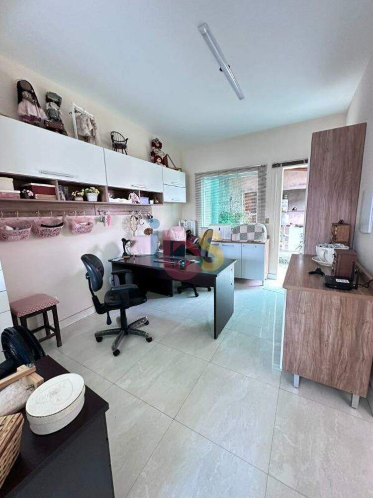 Casa, 5 quartos, 280 m² - Foto 11