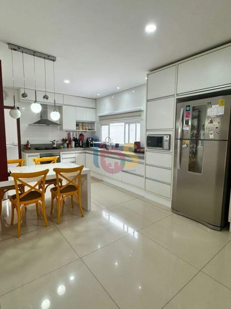 Casa, 4 quartos, 300 m² - Foto 2