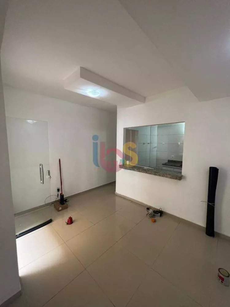 Apartamento à venda com 2 quartos, 65m² - Foto 2