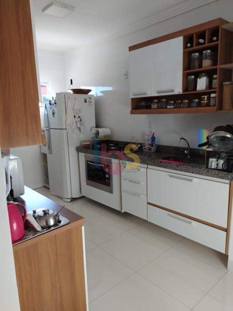 Apartamento à venda com 2 quartos, 80m² - Foto 3
