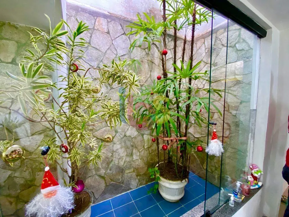 Casa, 4 quartos, 225 m² - Foto 8