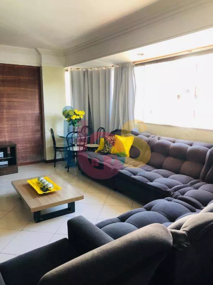 Apartamento à venda com 4 quartos, 160m² - Foto 2