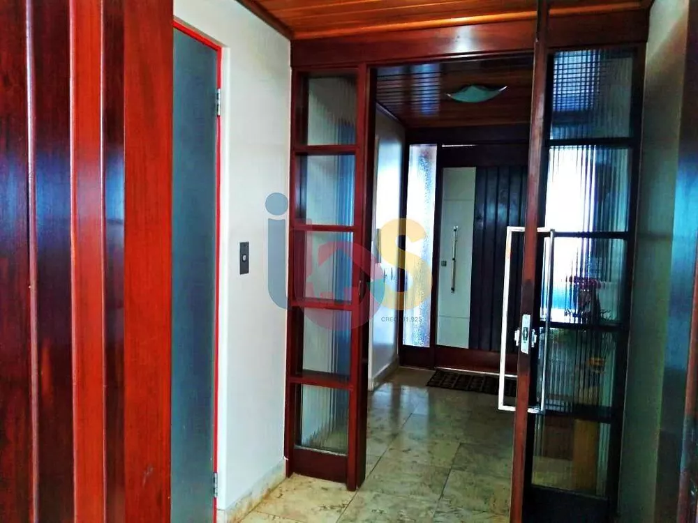 Apartamento à venda com 4 quartos, 212m² - Foto 4