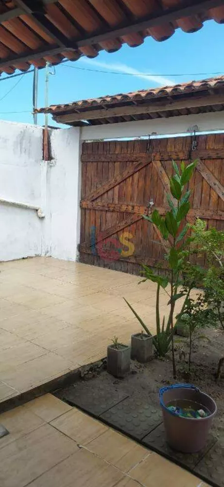 Casa à venda com 3 quartos, 170m² - Foto 2