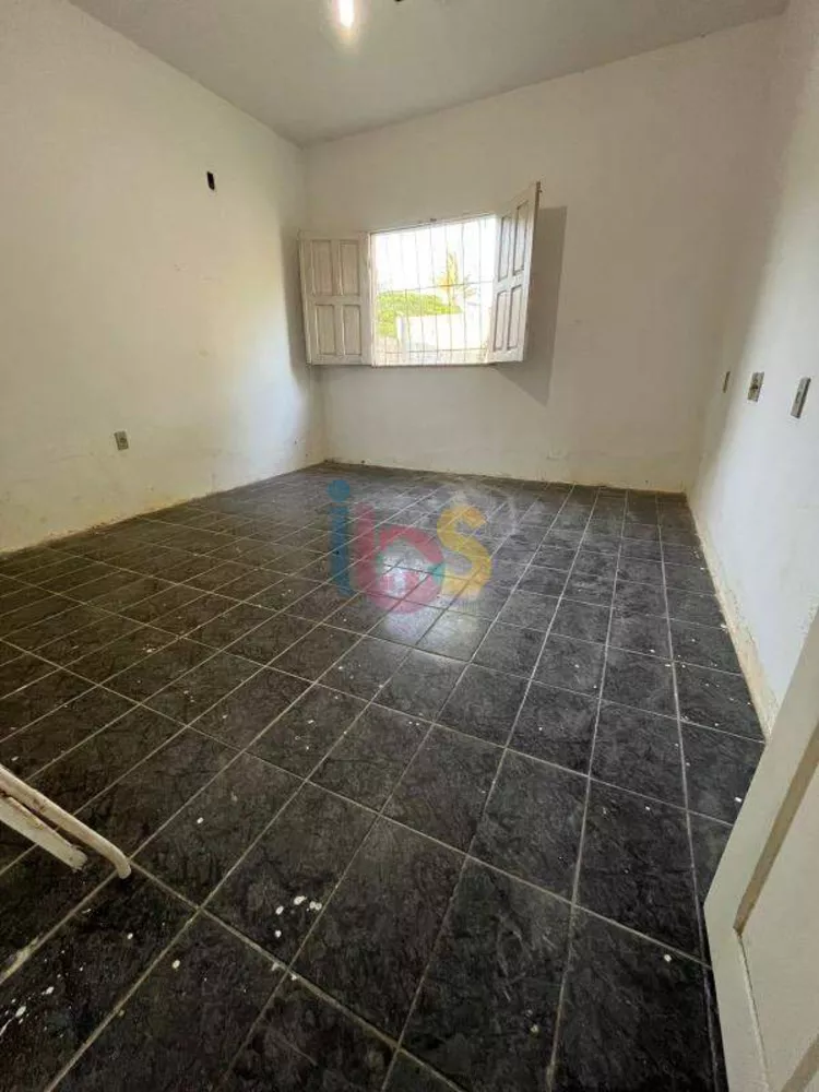 Casa à venda com 3 quartos, 1000m² - Foto 7