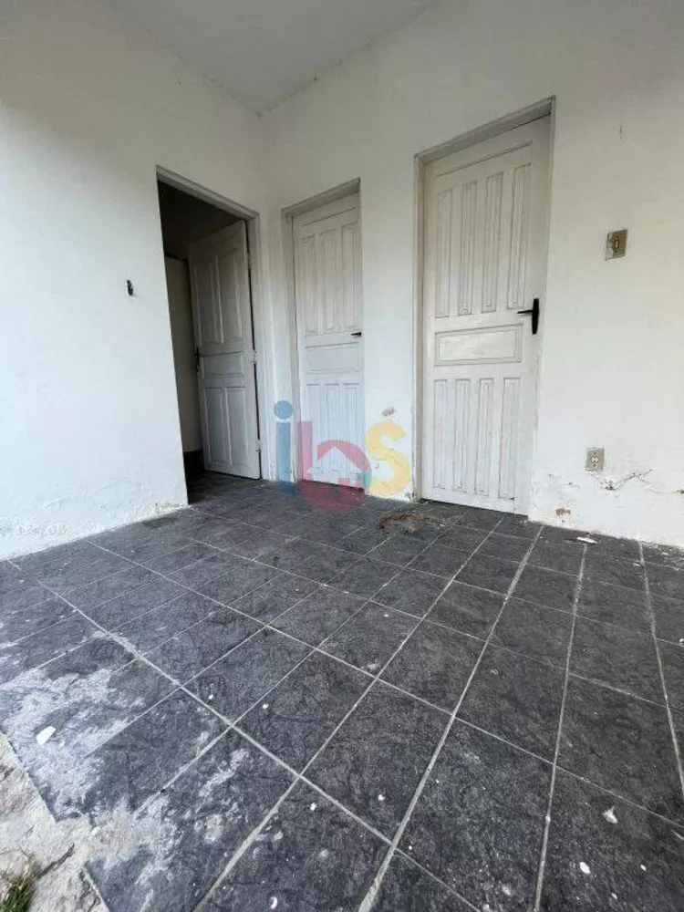 Casa à venda com 3 quartos, 1000m² - Foto 8