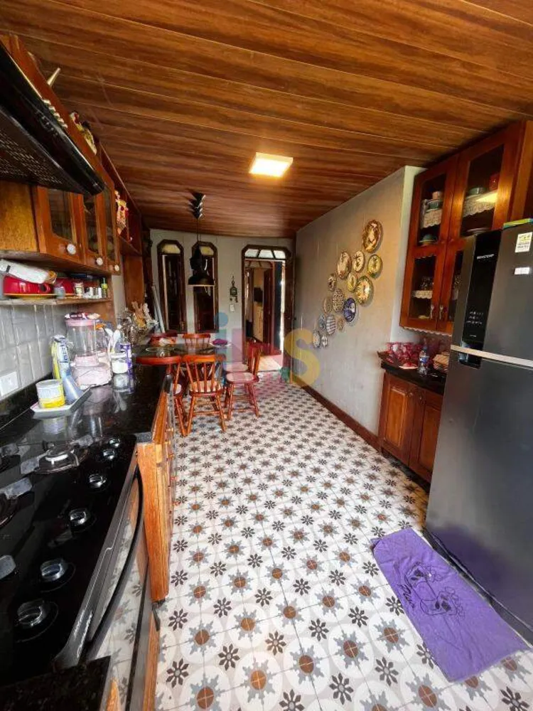 Casa, 4 quartos, 370 m² - Foto 2