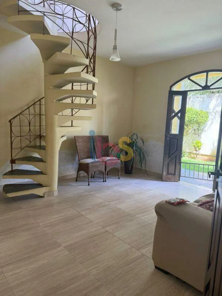 Casa, 5 quartos, 137 m² - Foto 5
