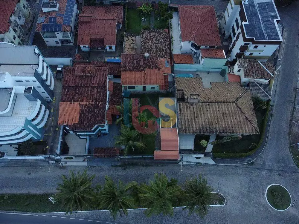 Casa à venda com 6 quartos, 400m² - Foto 4