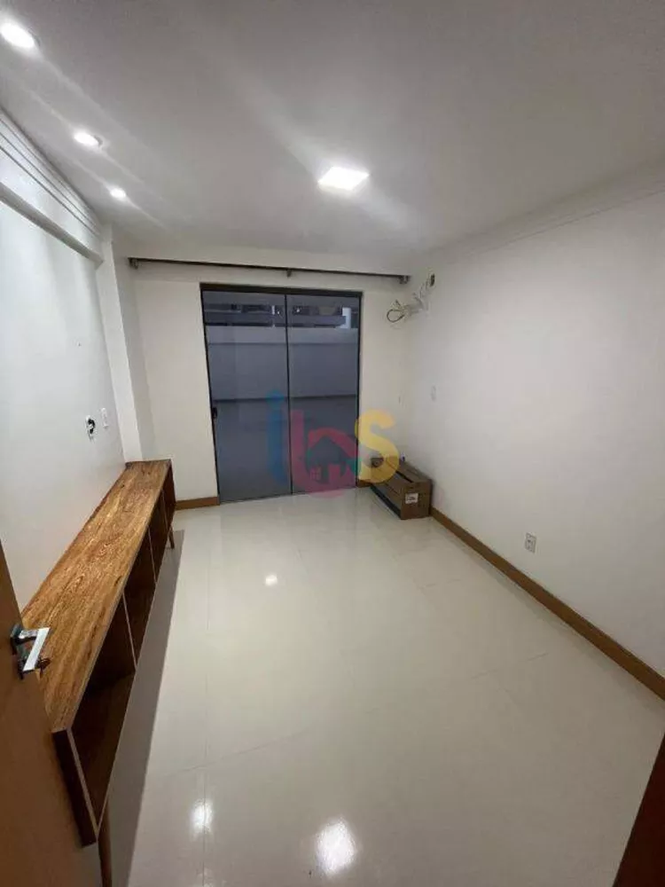 Apartamento para alugar com 2 quartos, 140m² - Foto 2