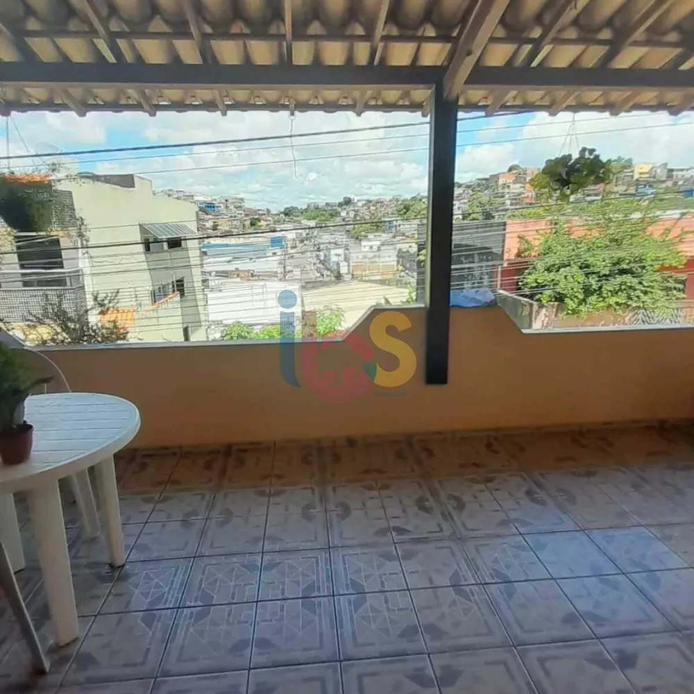 Casa à venda com 5 quartos, 350m² - Foto 1