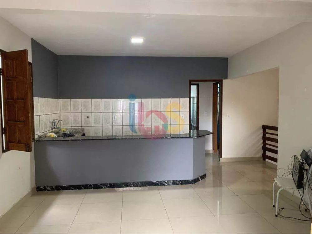 Casa à venda com 2 quartos, 230m² - Foto 3