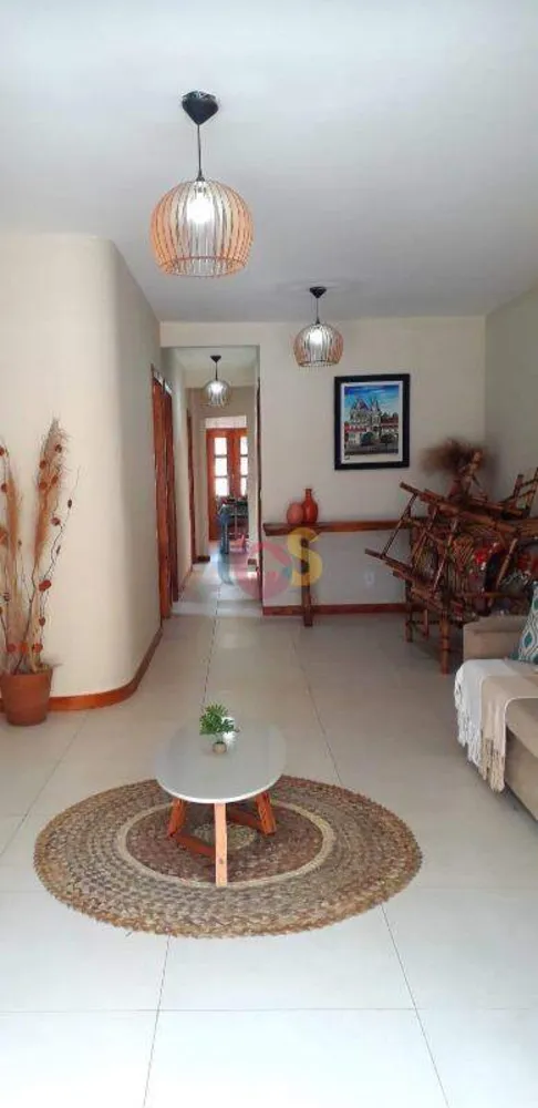 Casa, 5 quartos, 225 m² - Foto 1