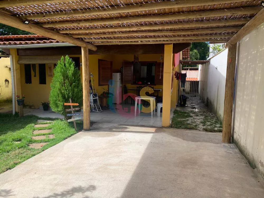 Casa à venda com 2 quartos, 60m² - Foto 1